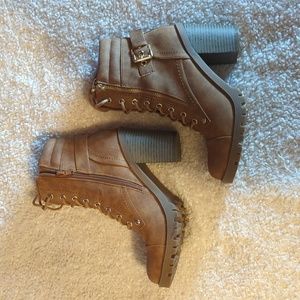 Guess lace up boots